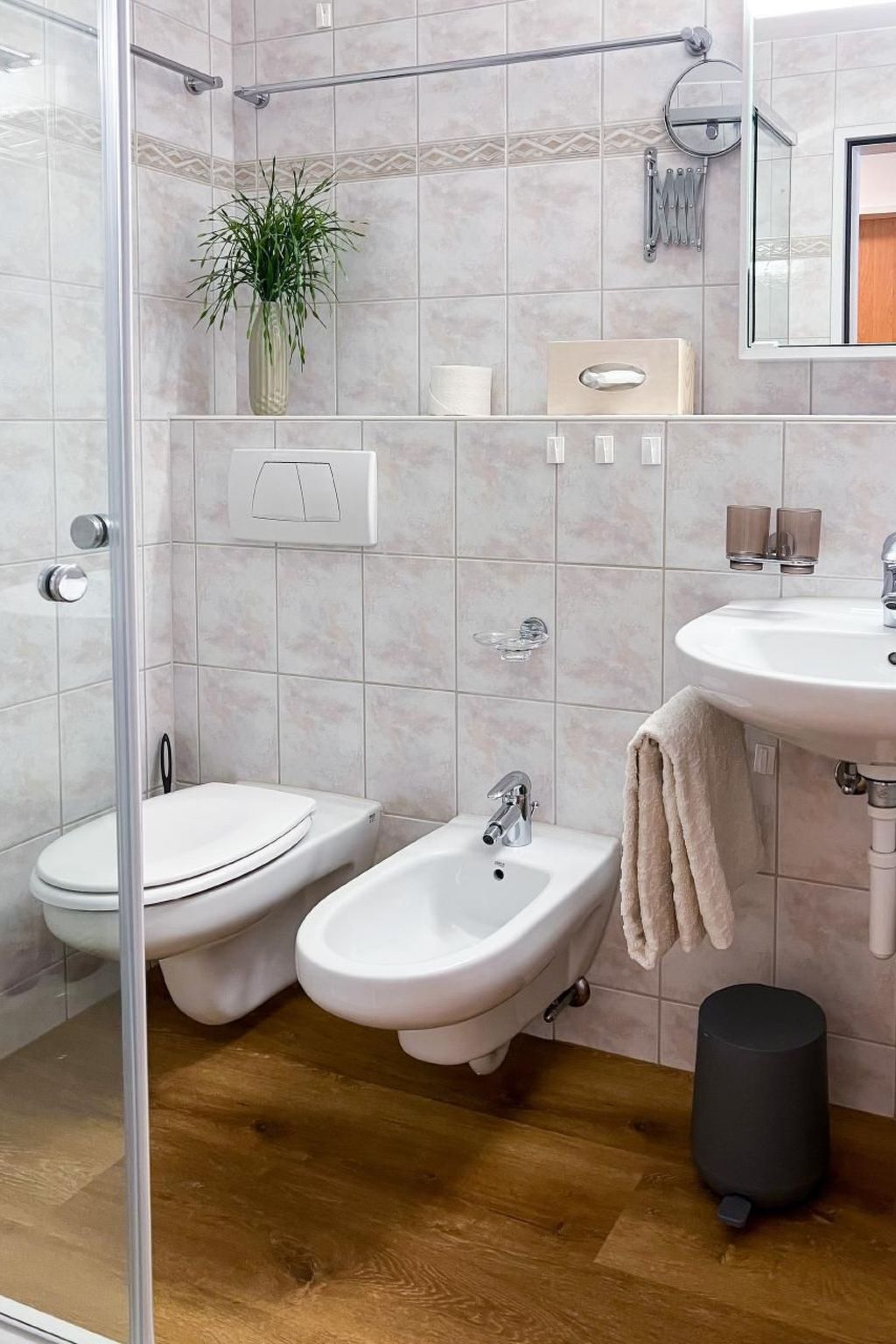 Suot Staz 10-Image-tags.info