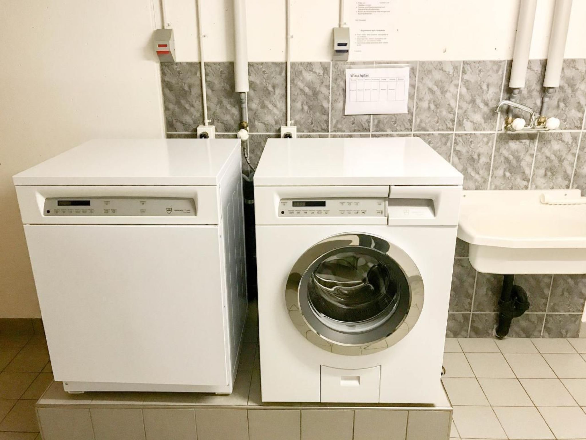 Suot Staz 10-Image-tags.info