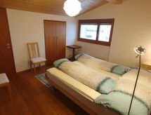 Licht appartement met panoramisch uitzicht op meer en bergen in Champfèr - thumbnail 6