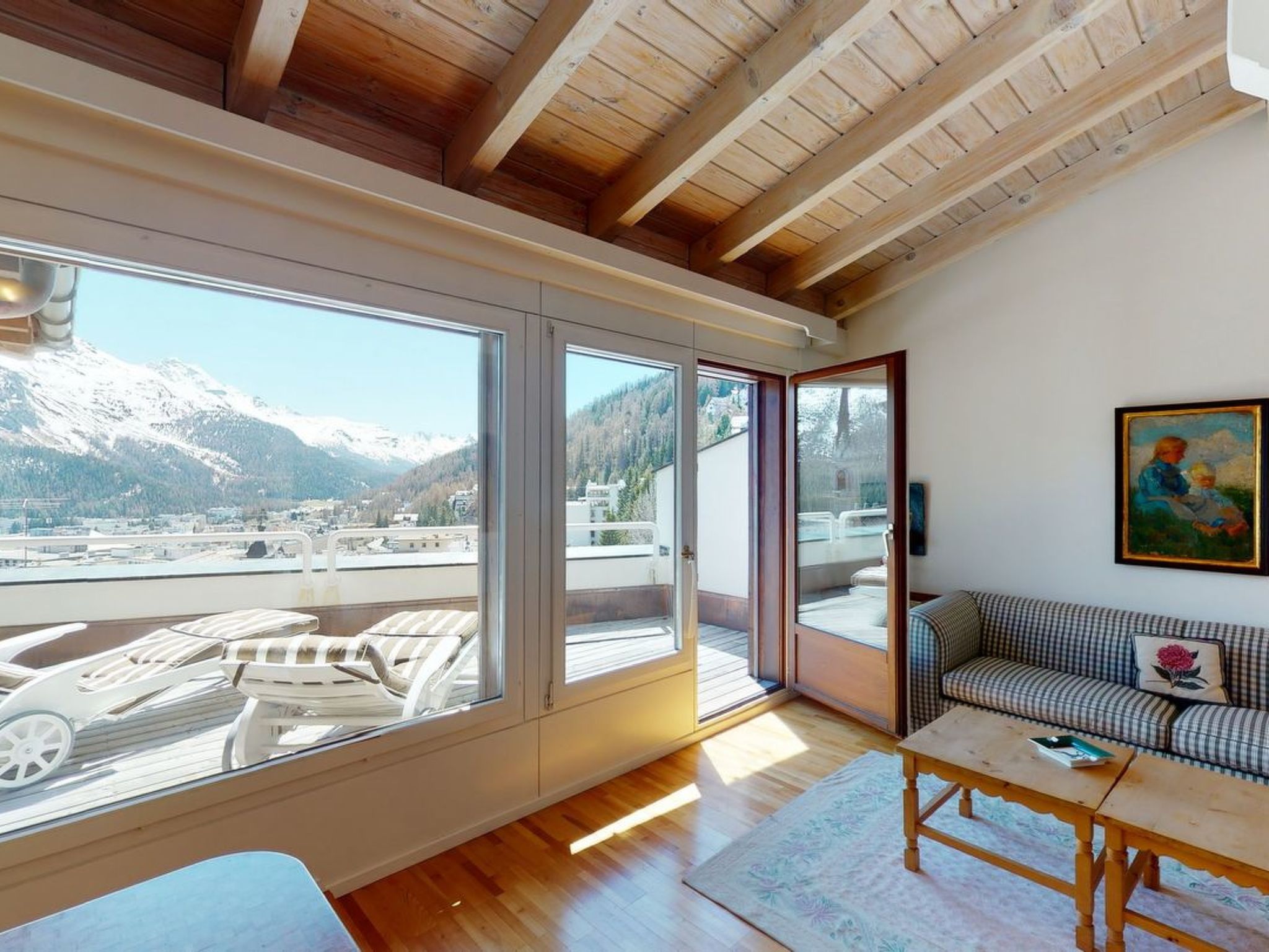 Photo of Apartment Tinus - Ruhige Wohnung im Zentrum von St. Moritz mit Aussicht