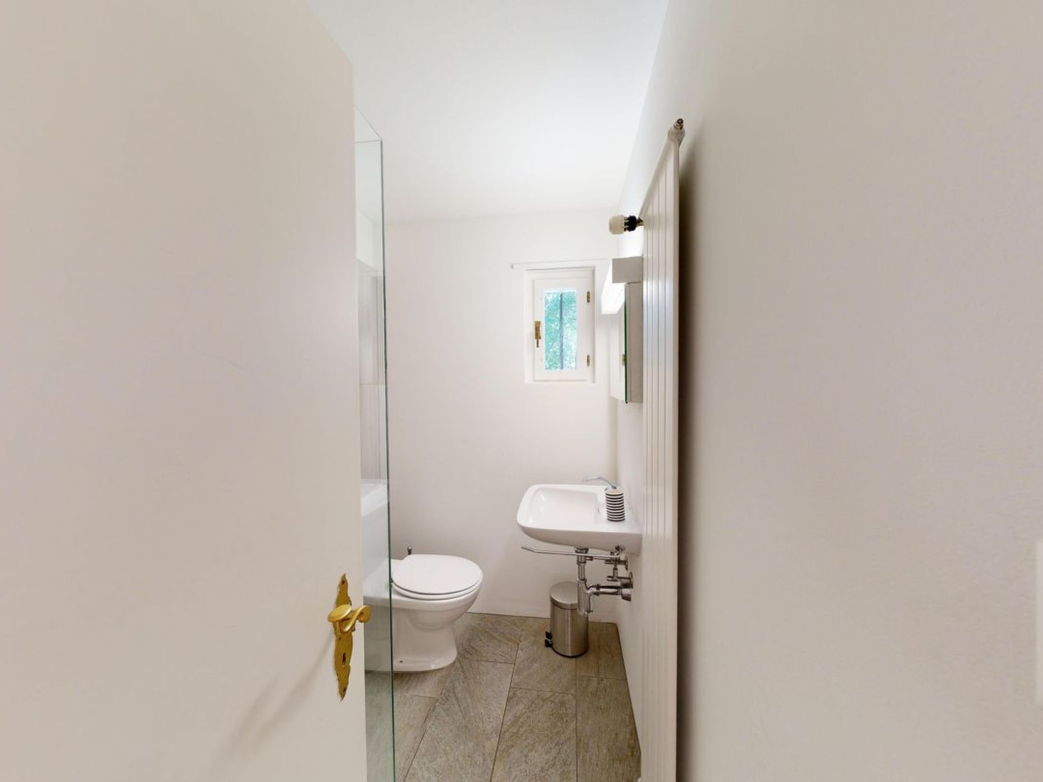 Photo of Apartment Crasta grosszügige und moderne 5.5 Zimmer-Wohnung in St. Moritz