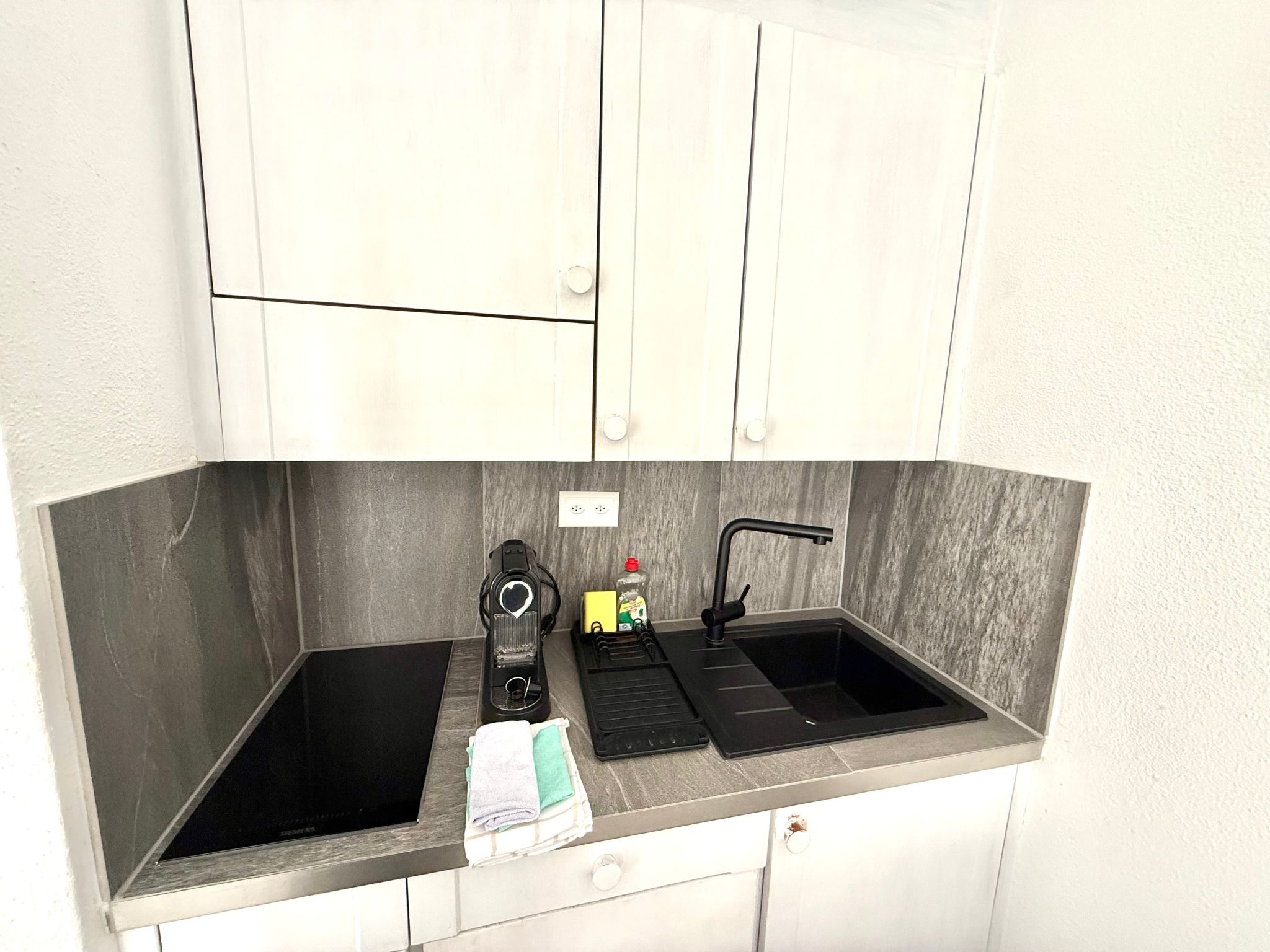 Photo of Studio im Zentrum, Schwimmbad und 400m von Skiliften entfernt