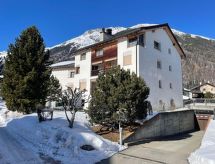 Chesa Palü: Luxe appartement in het hart van Bever, Engadin - thumbnail 1