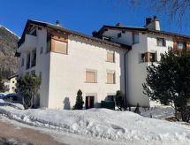Chesa Palü: Luxe appartement in het hart van Bever, Engadin - thumbnail 2