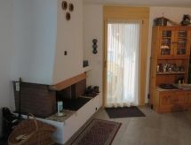 Rustiek appartement aan de skipiste met uitzicht op de bergen in Bever - thumbnail 5