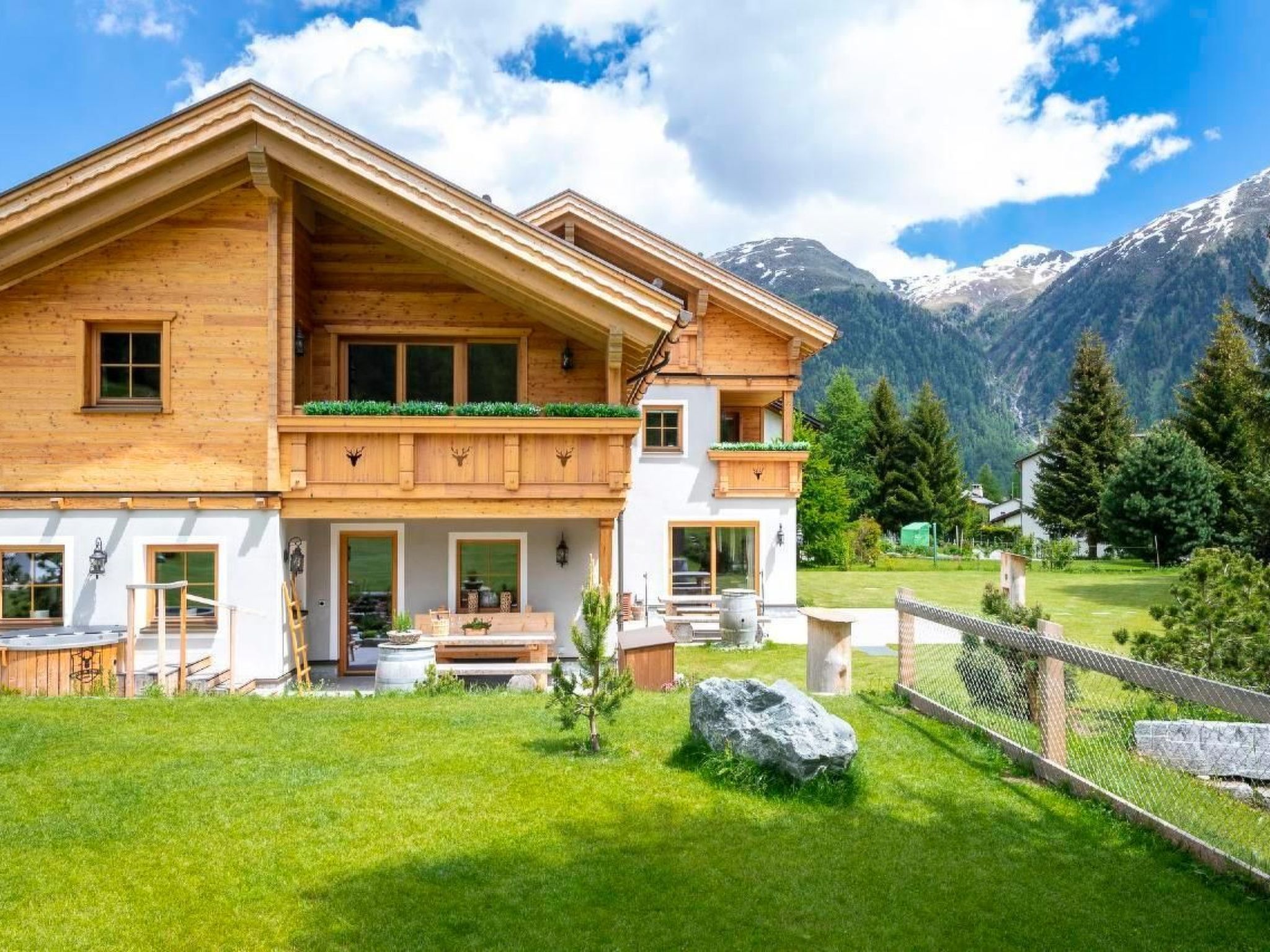 Engadin Chalet-Drinnen