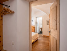 Ferienwohnung Chesa Chascharia 1