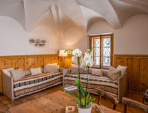 Ferienwohnung Chesa Chascharia 1