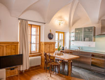 Ferienwohnung Chesa Chascharia 1
