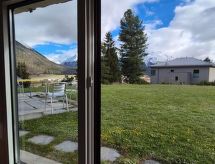 Crusch 51: Knus appartement aan de skipiste in Samedan - thumbnail 2