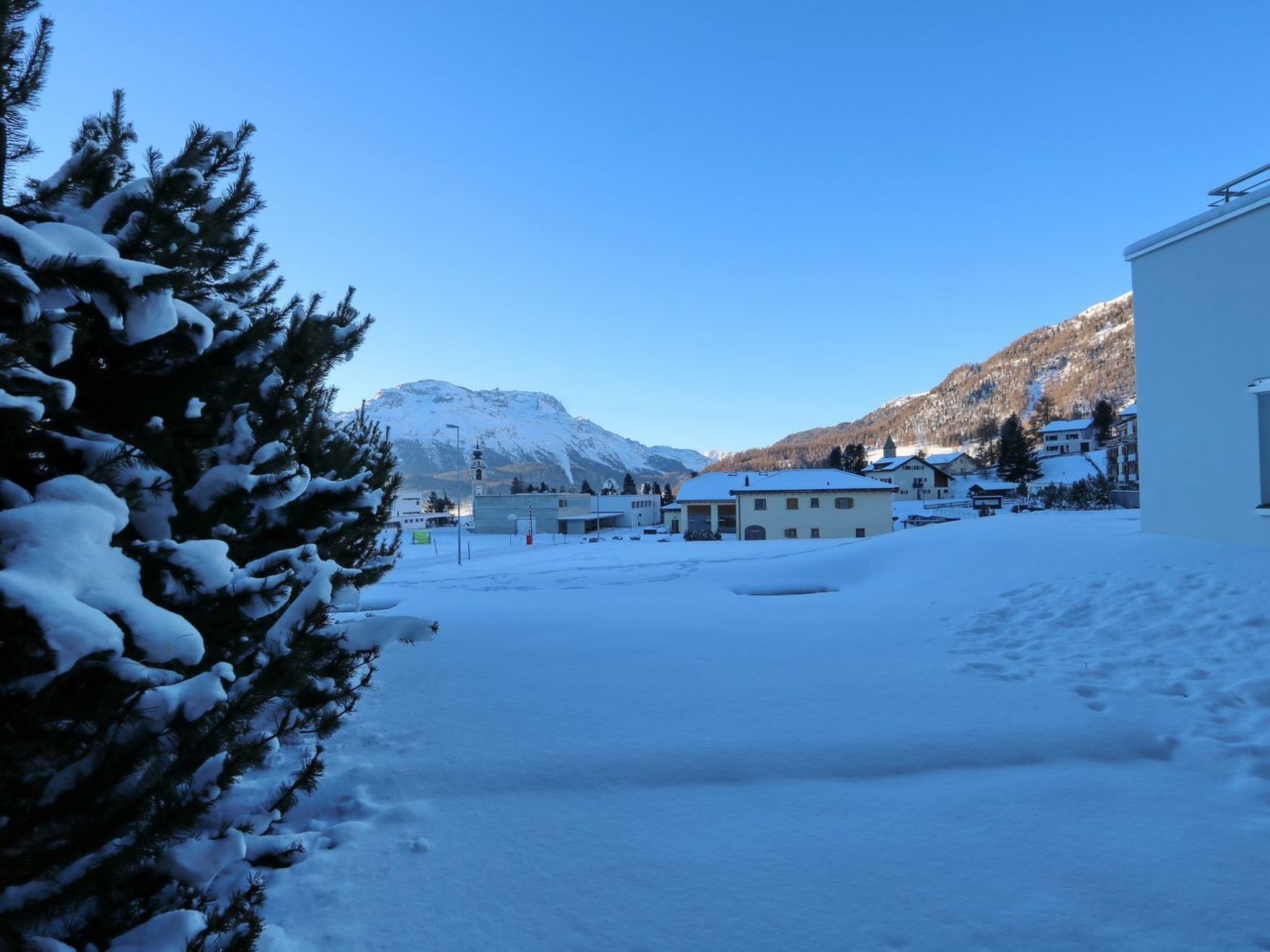 Apartment Sur Puoz 3