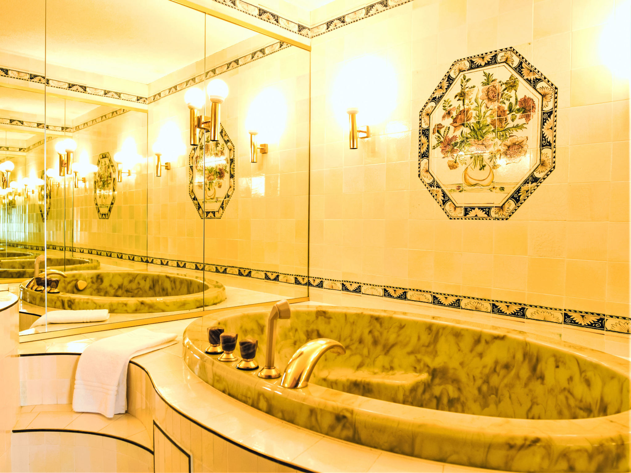 Photo of Chesa Misaun