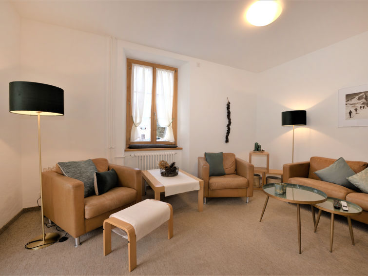Op 350 m van de piste: Luxe appartement in Pontresina in Pontresina
