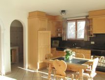 Chesa Ovelin: Luxe appartement met wellness in Pontresina, Engadin - thumbnail 5
