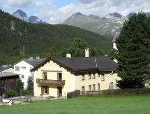 Knusse Alpenretraite in Pontresina met Bergzicht en Eigen Tuin - thumbnail 1