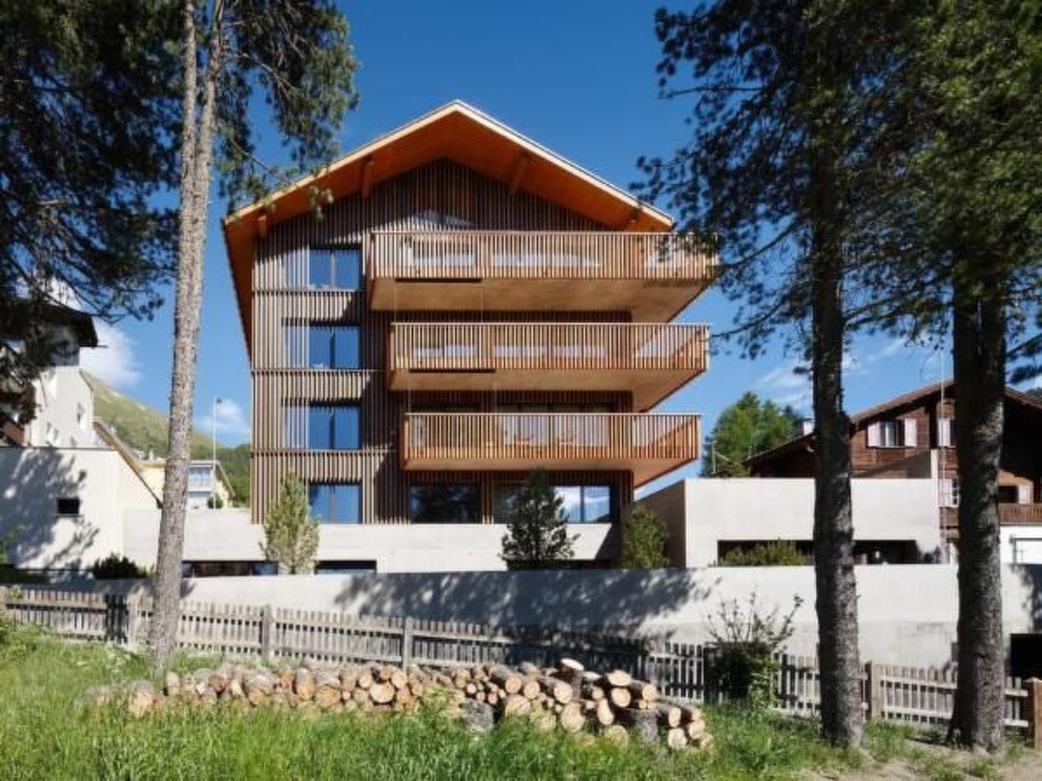 Alpine Lodge 2-Bett-Wohnung Chesa al Parc /  "Bergbahnen All inklusiv" im Somme Villa in Pontresina