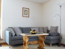 Chesa Thom: Authentiek Engadin-appartement met panoramisch uitzicht en tuin - thumbnail 5