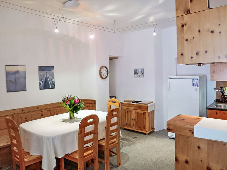 4-persoons appartement in Celerina op 800m van de piste in Celerina