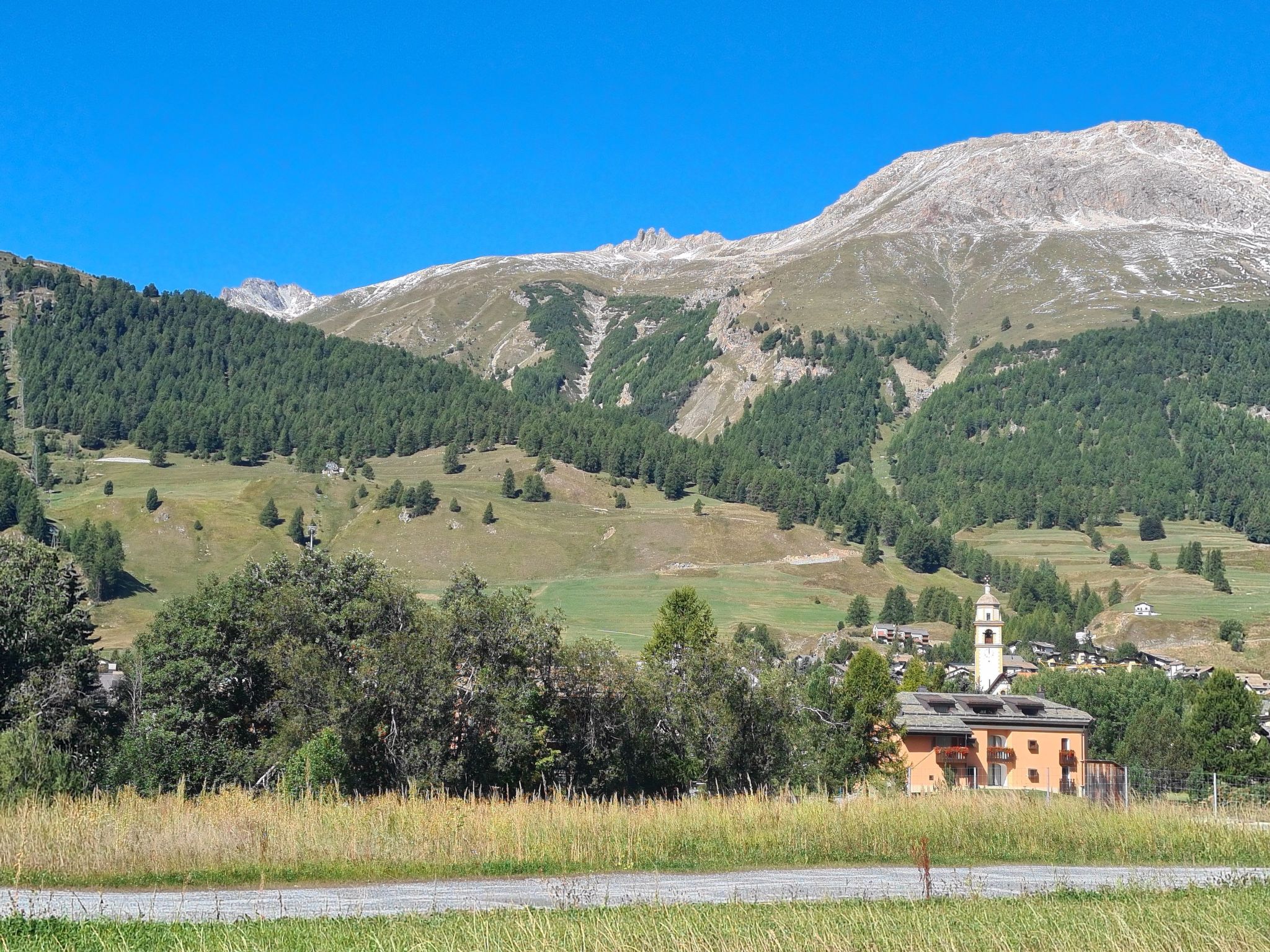 Photo of Chesa Betschla