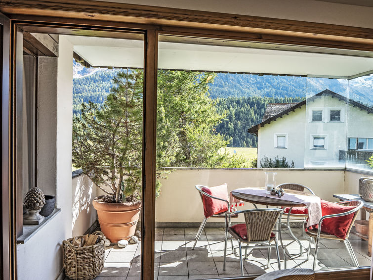 Ferienwohnung Chesa Trais Dschembers