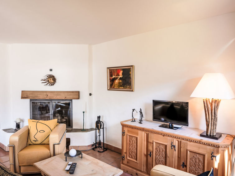 Ferienwohnung Chesa Trais Dschembers