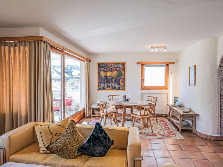 Ferienwohnung Chesa Trais Dschembers