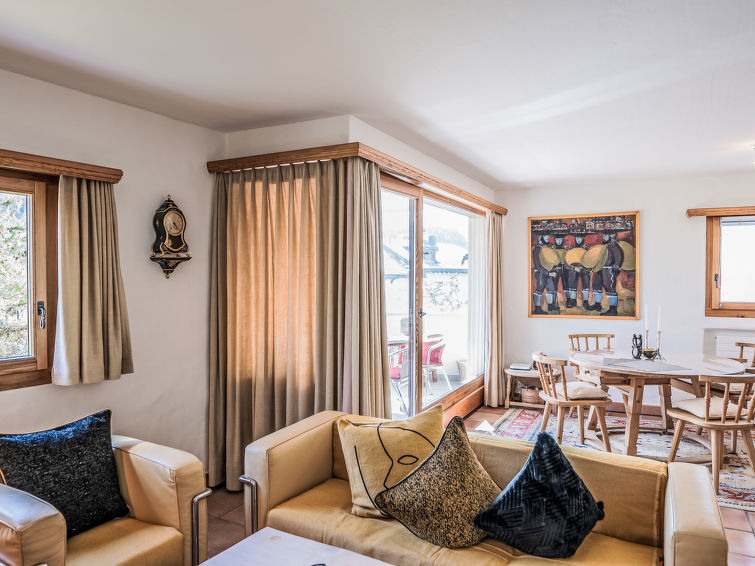Ferienwohnung Chesa Trais Dschembers