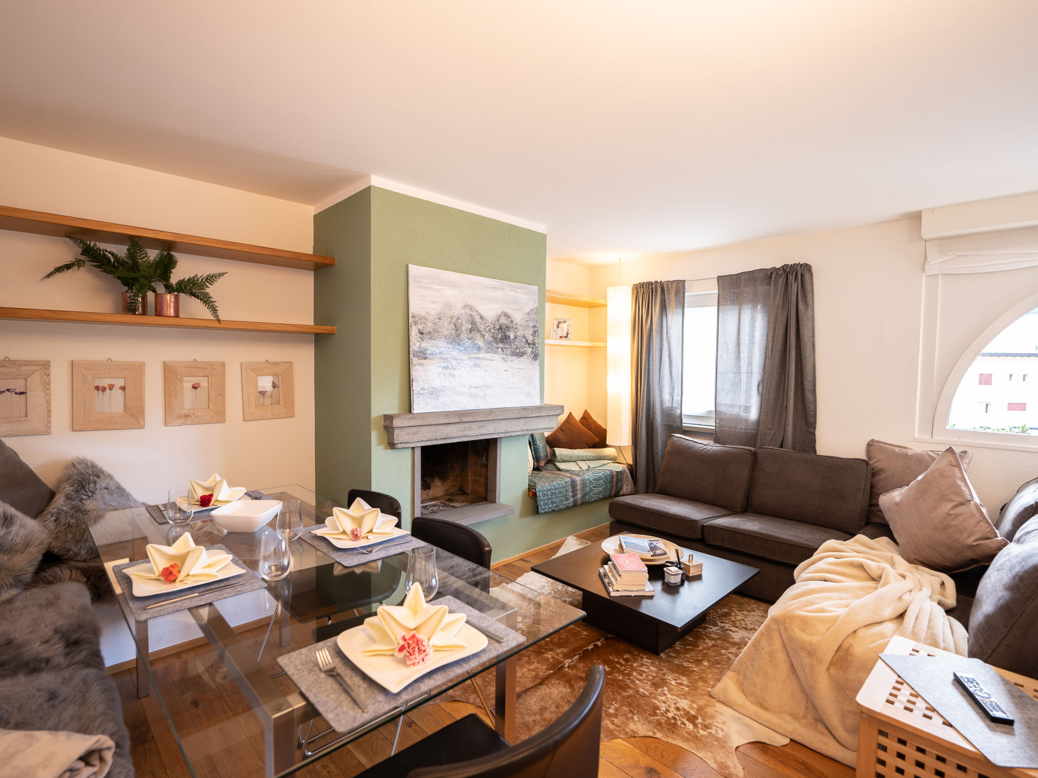 Silvaplana-Surlej accommodation chalets for rent in Silvaplana-Surlej apartments to rent in Silvaplana-Surlej holiday homes to rent in Silvaplana-Surlej