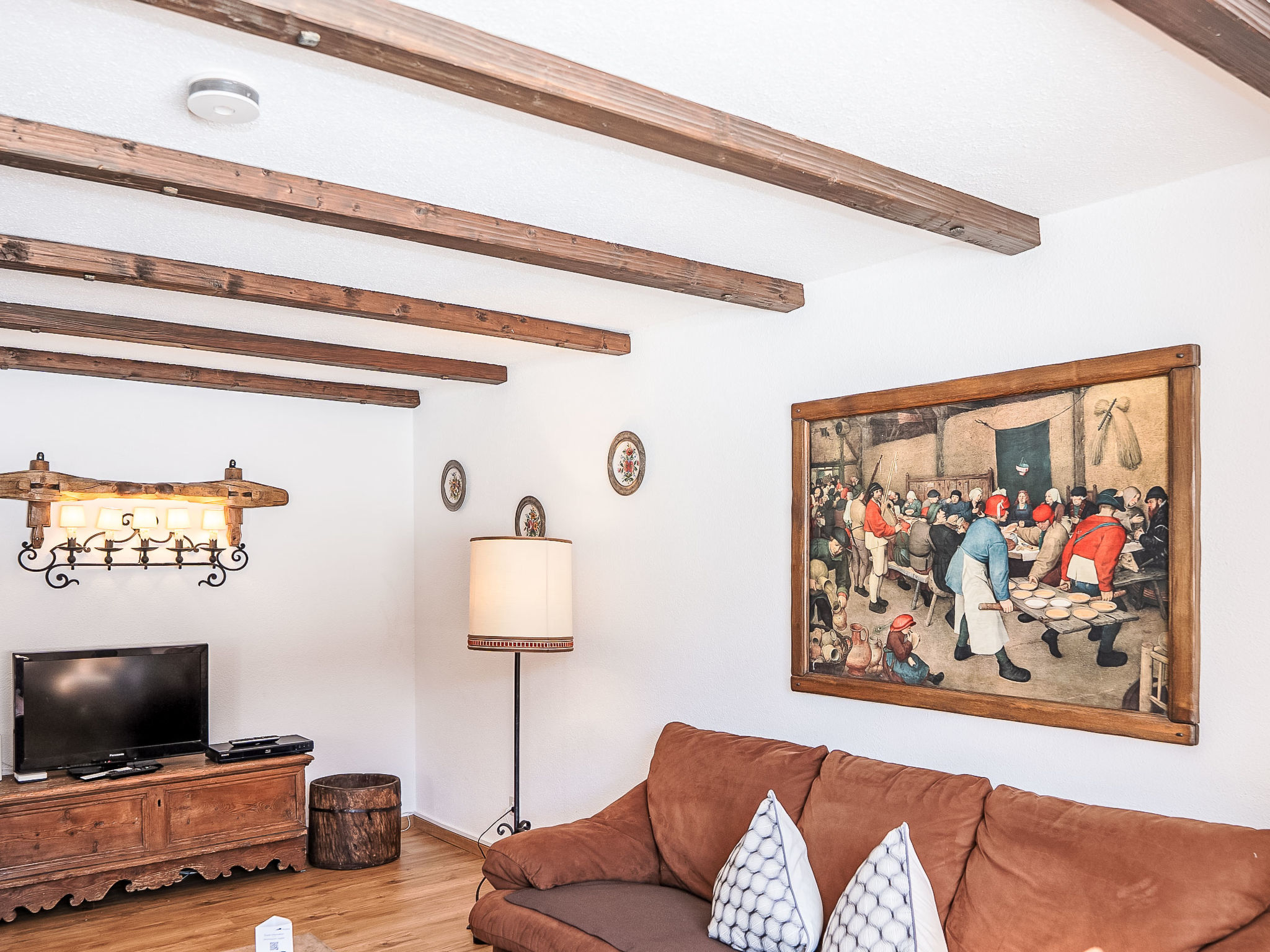 Photo of Chesa Linaria