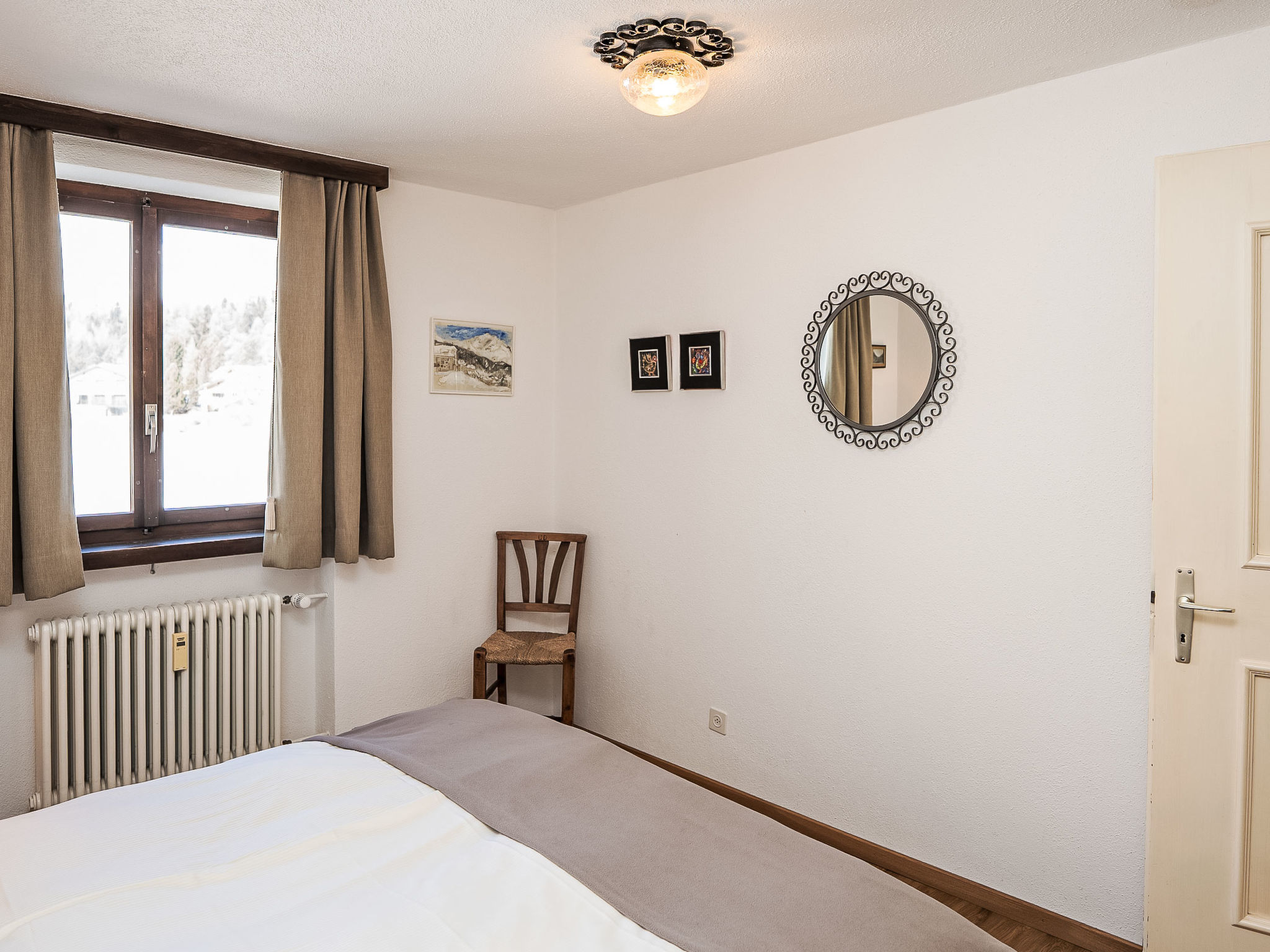 Photo of Chesa Linaria