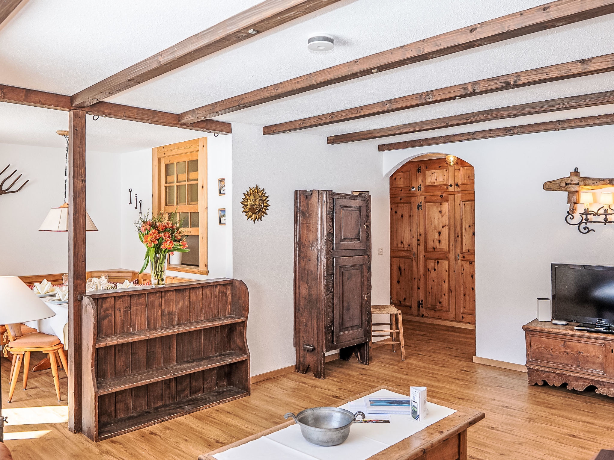 Photo of Chesa Linaria