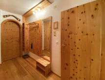 Ferienwohnung Chesa Alvetern 5