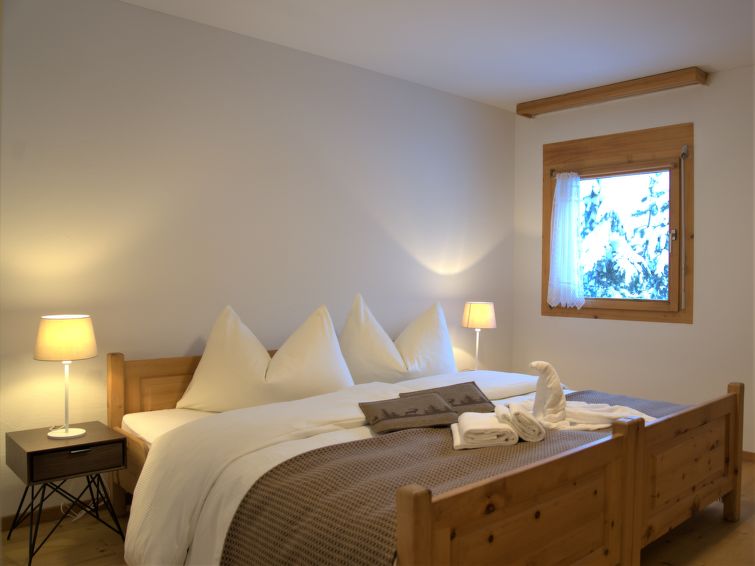 Op 900 m van de piste: Ruim appartement in Sils Maria in Sils Maria
