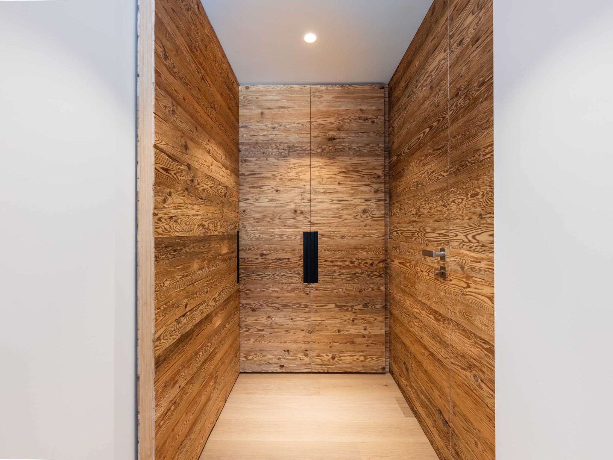 Chesa Curtinella 21-Image-tags.info