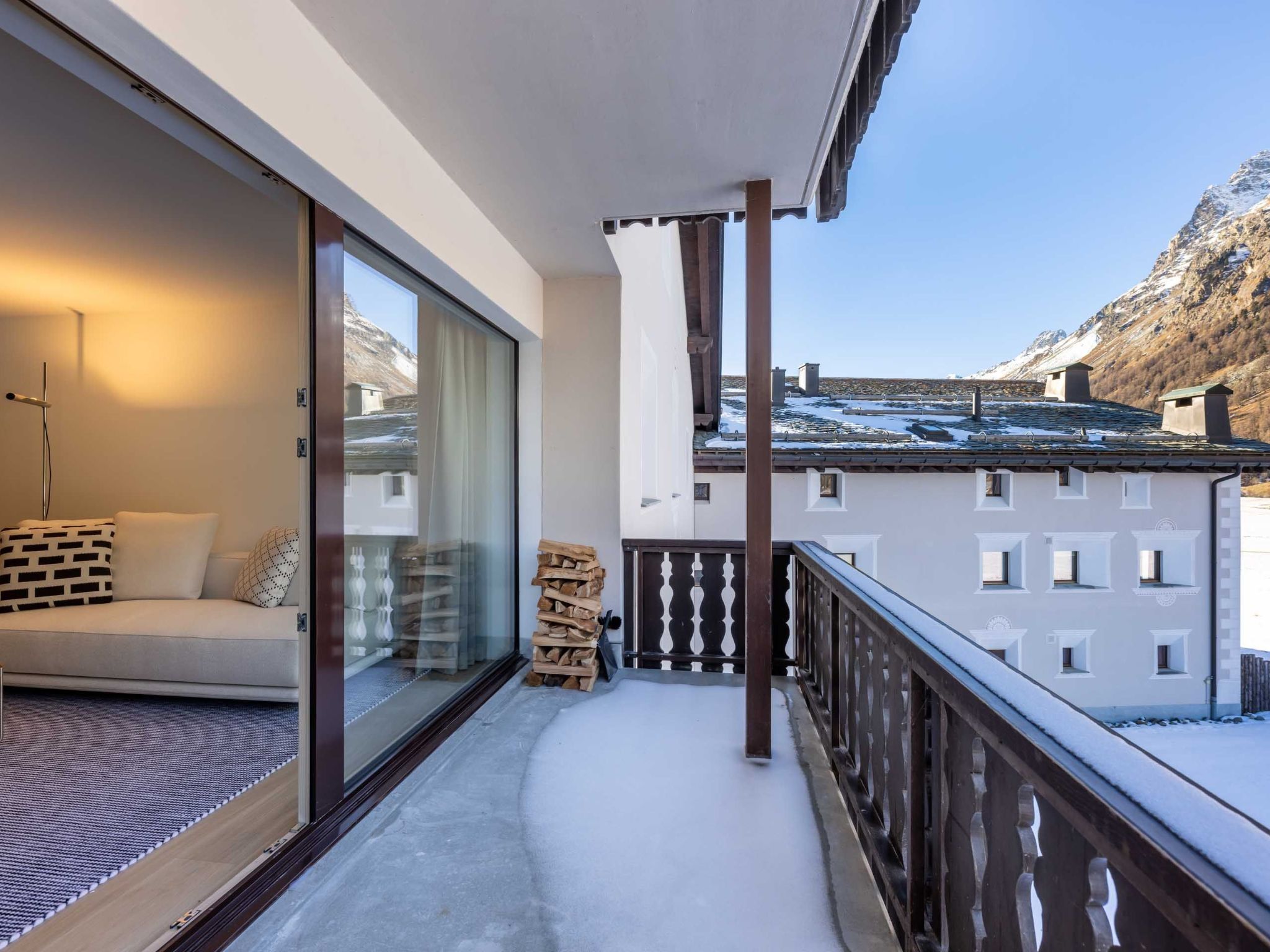 Chesa Curtinella 21-Image-tags.info