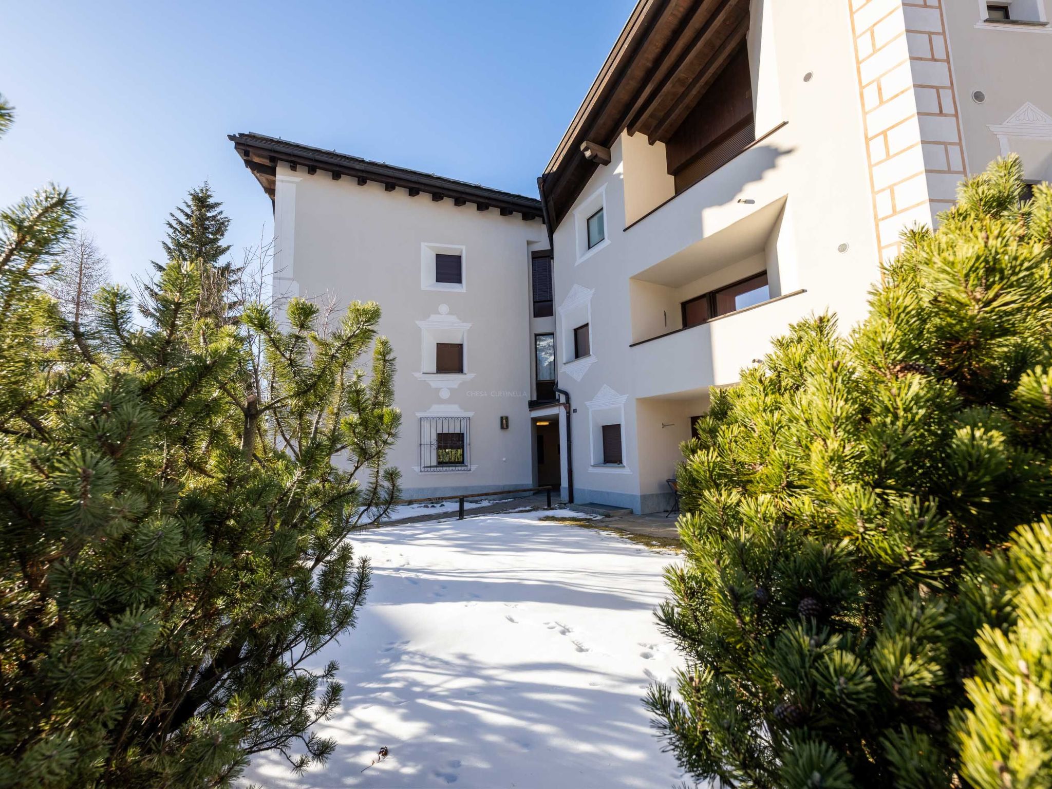 Chesa Curtinella 21-Image-tags.info