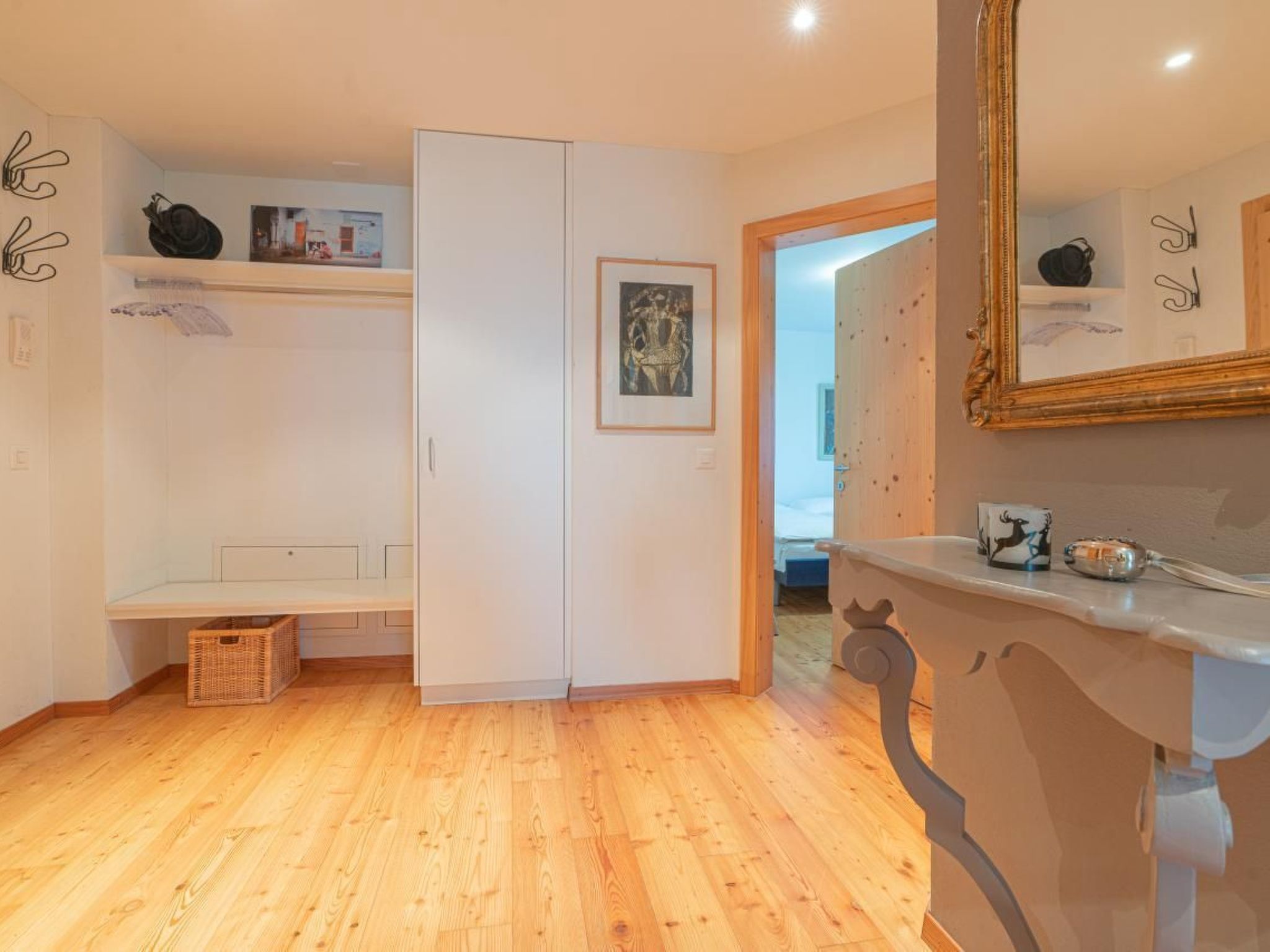 Chesa Radonda 1-Image-tags.info