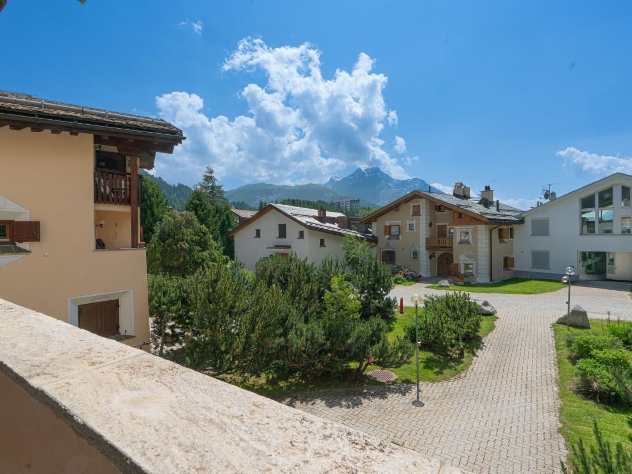 Chesa Polaschin B6-Image-tags.info