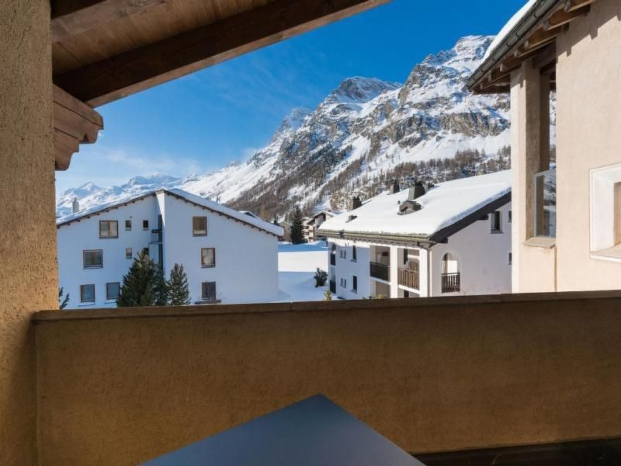 Chesa Cravunera-Image-tags.info