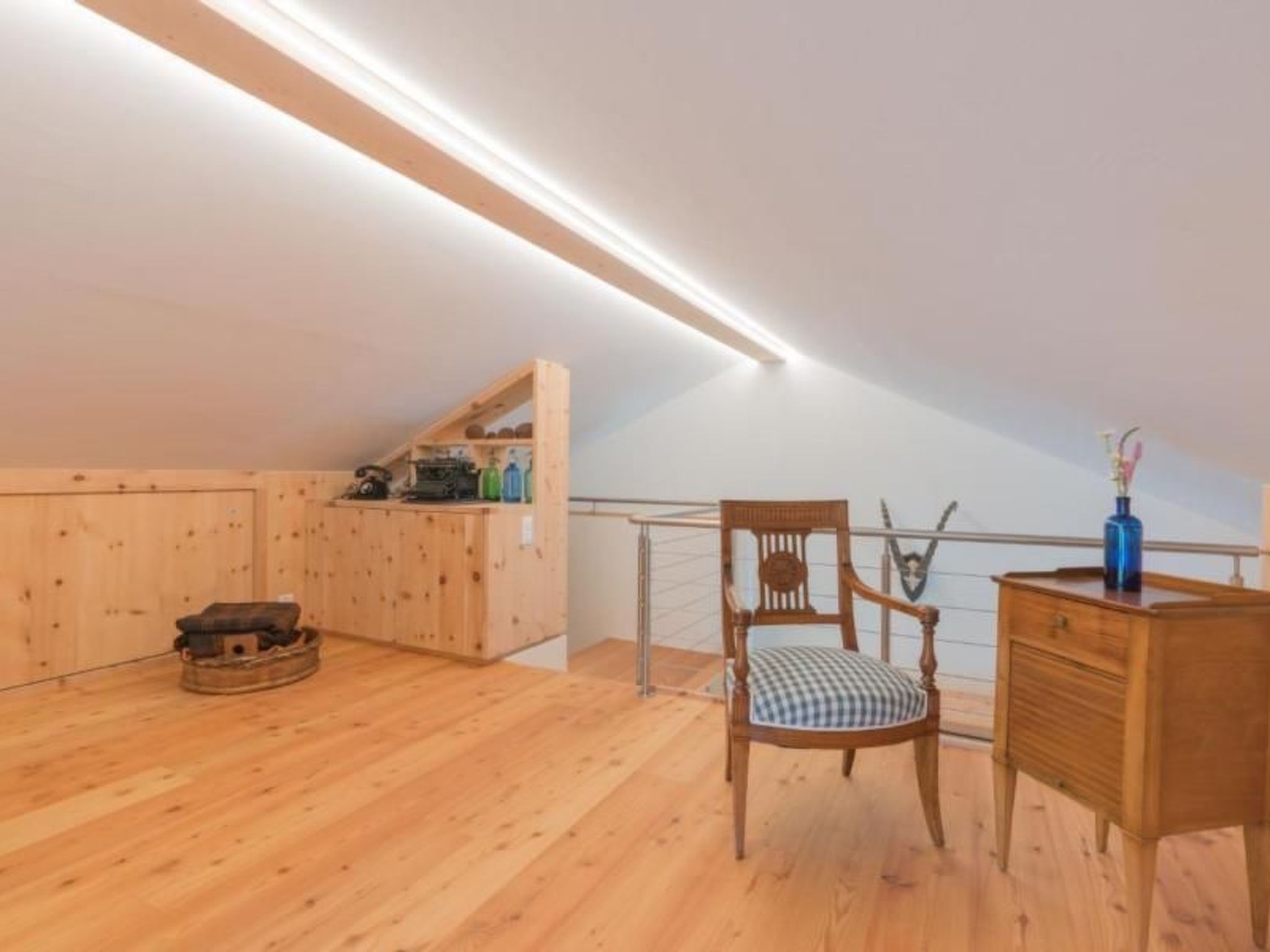 Chesa Lagrev 1-Image-tags.info