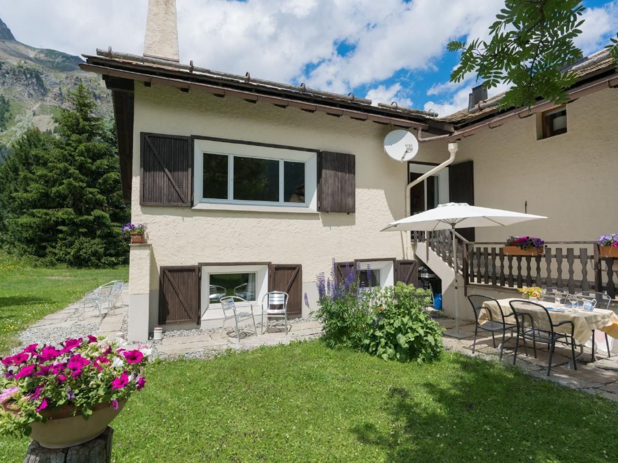 Chesa Lagrev 1-Image-tags.info