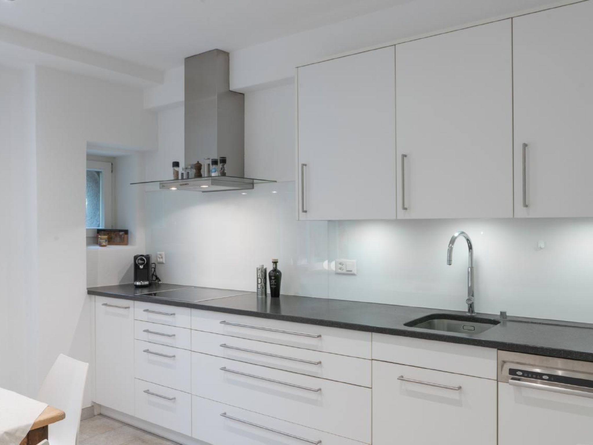 Chesa Clos-Image-tags.info