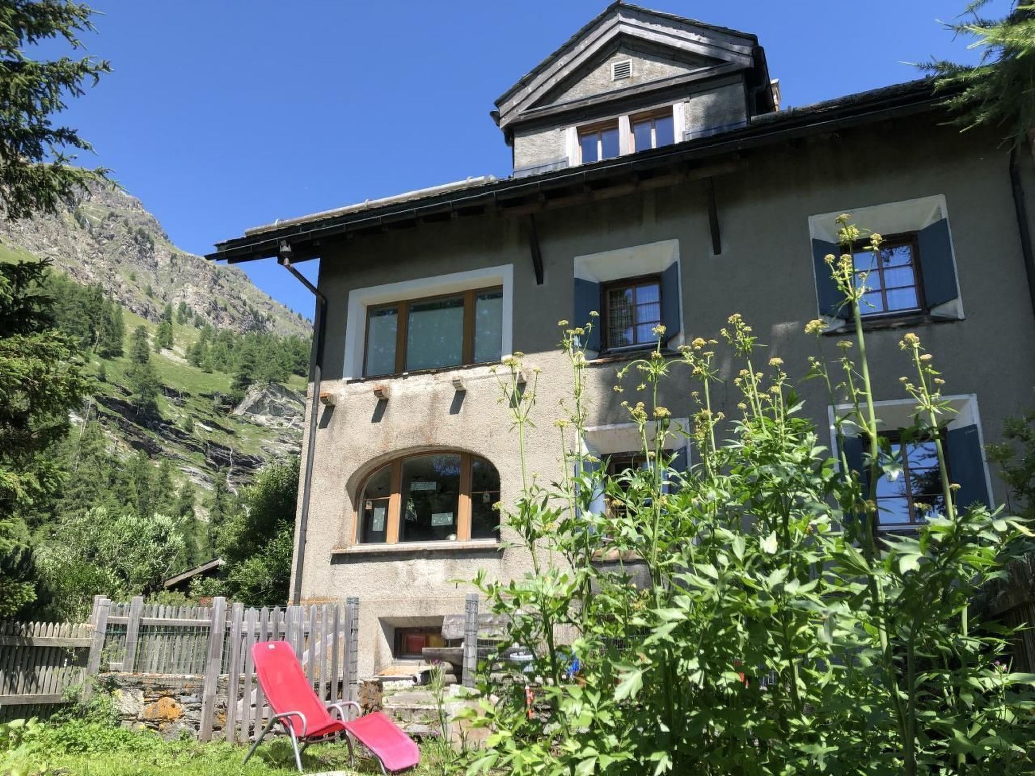 Chesa Clos-Image-tags.info