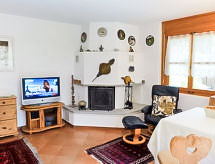 Luxe appartement in Maloja: bergen, meren en ski's voor de deur - thumbnail 3