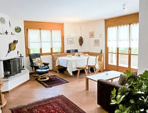 Luxe appartement in Maloja: bergen, meren en ski's voor de deur - thumbnail 2