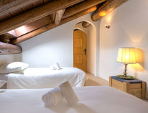 Ferienwohnung Chesa Chanella 5