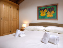 Ferienwohnung Chesa Chanella 5