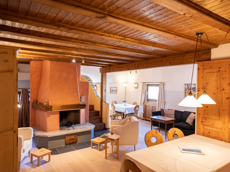 Search and Stay destination La-Punt, GR - Switzerland from AU$ 549. Chesa Cantieni