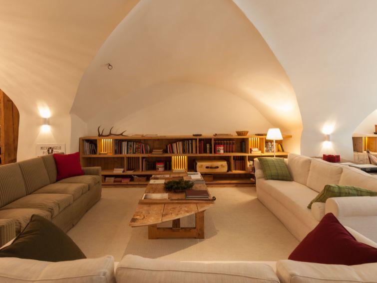 Chalet Ches'Ota in La Punt-Chamues-ch