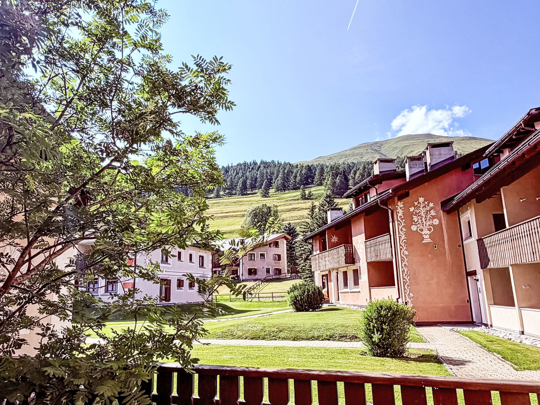 Cozy Retreat near St. Moritz - Buiten